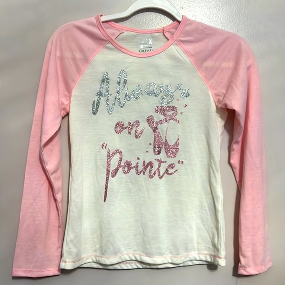 NWT Girls Pijama top Max and Olivia - Picture 1 of 3